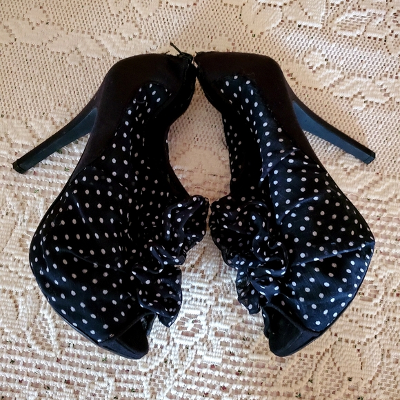 MARCO SANTI HIGH HEEL SHOES~🖤HP🖤 - Picture 3 of 10